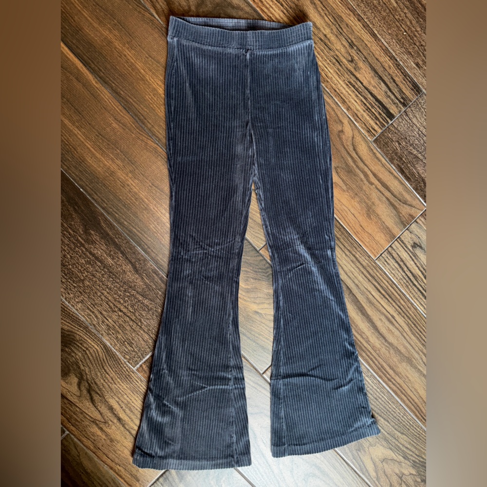Aerie Groove-On Velour High Waisted Flare Pant
